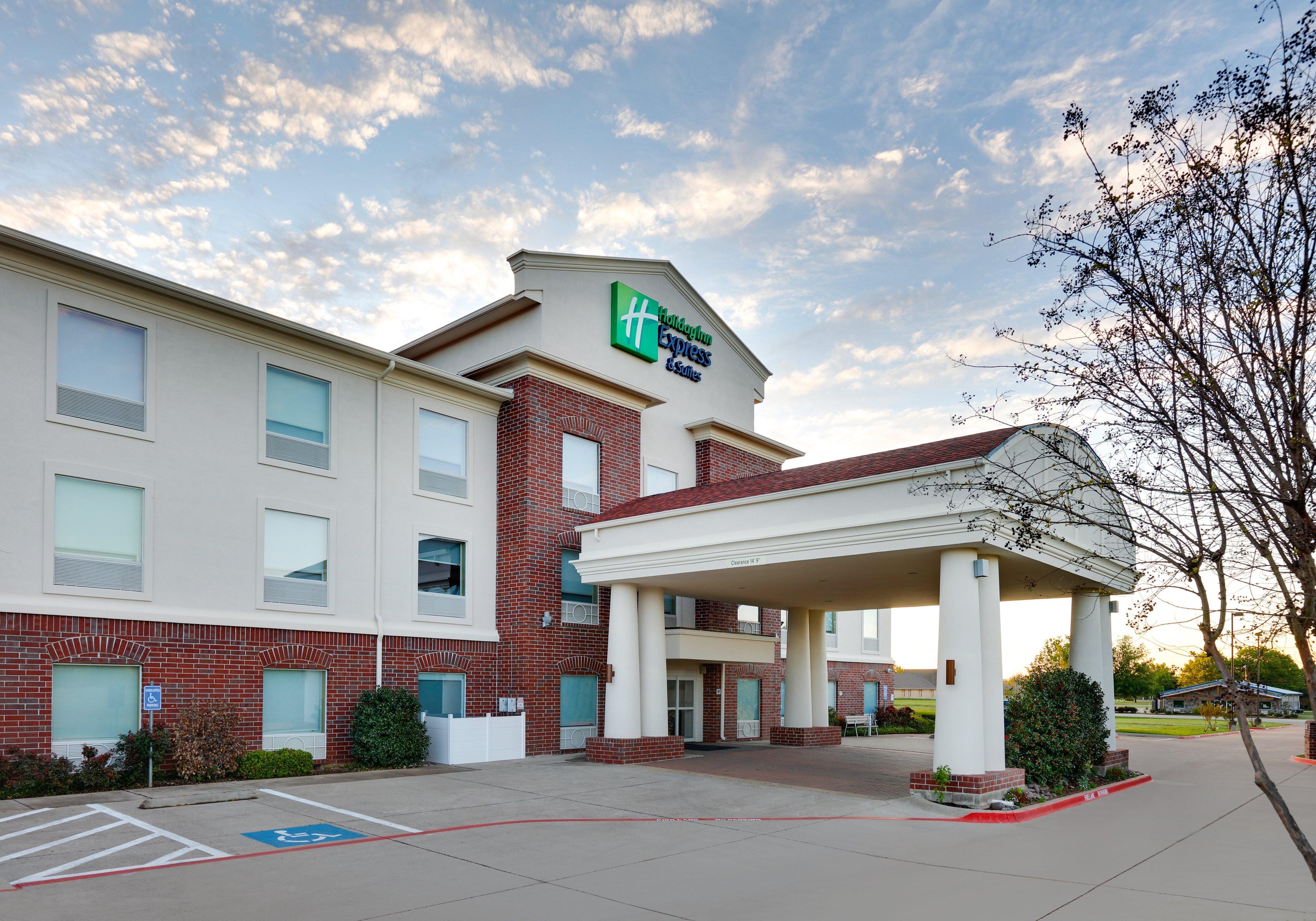 Holiday Inn Express Hotel & Suites Cleburne By Ihg Eksteriør bilde
