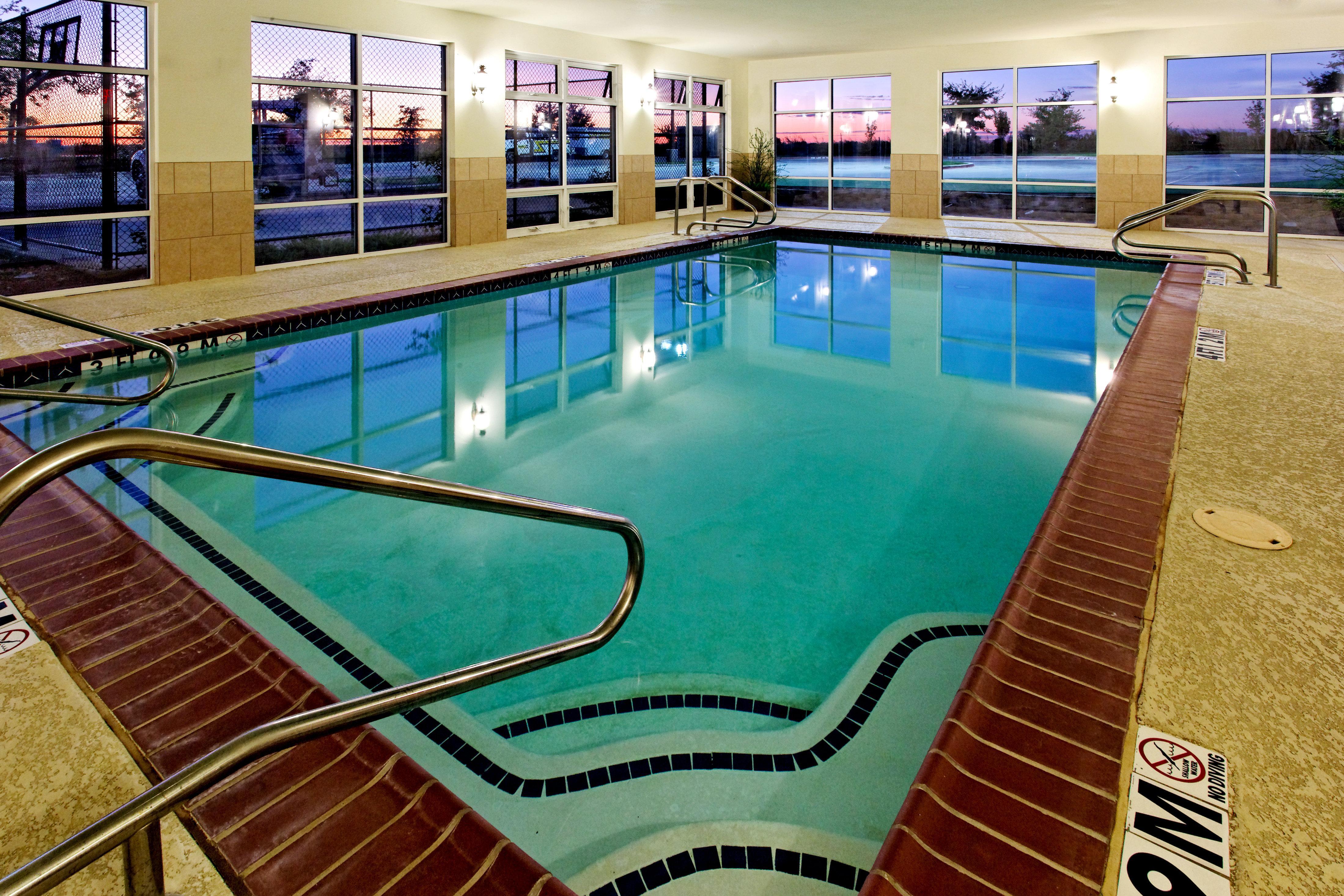 Holiday Inn Express Hotel & Suites Cleburne By Ihg Eksteriør bilde